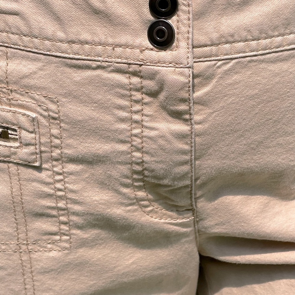 Ann Taylor LOFT Marisa Fit Khaki Capri Pants – Size 12 MINT CONDITION - Picture 7 of 11